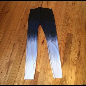 cute and comfy nwot gap ombré leggings